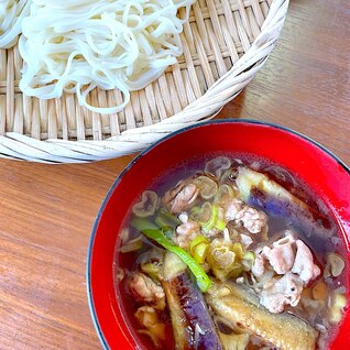 【ひやあつ】豚肉とナスのつけうどん